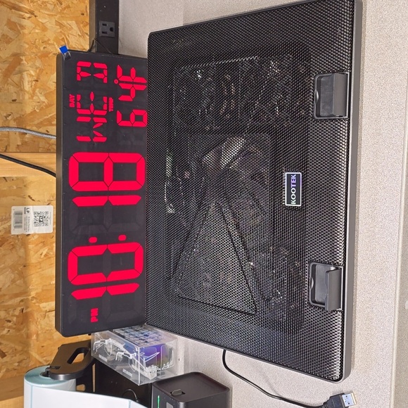 15.6" Laptop cooler..metal black mesh...